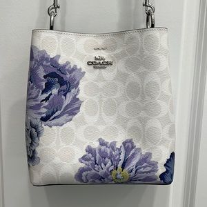 Coach Small Town Bucket Bag in Signature Canvas Kaffe Fassett Print
